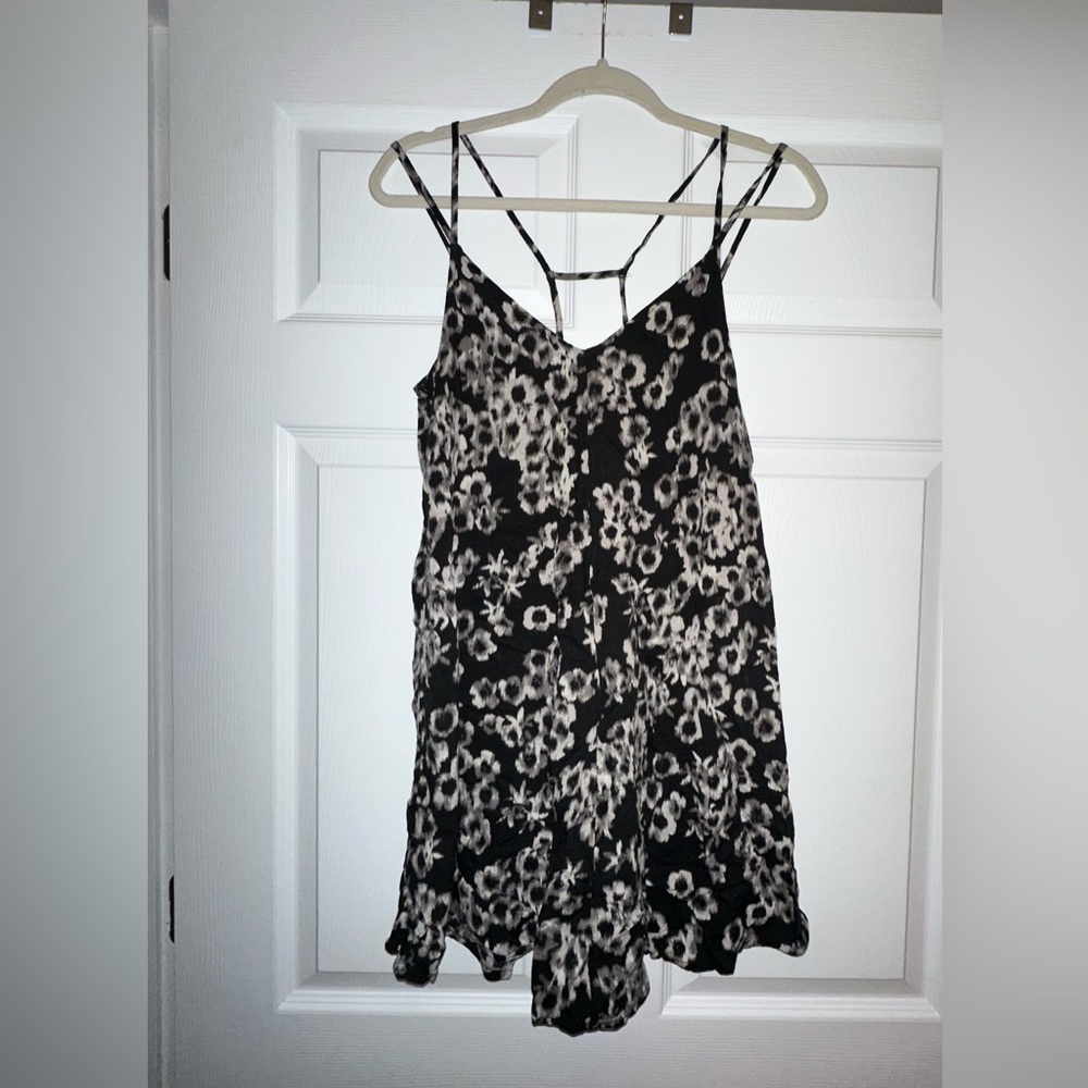 Abercrombie & Fitch black and white floral sundress